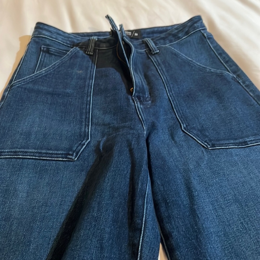 Trendy wide leg Jean